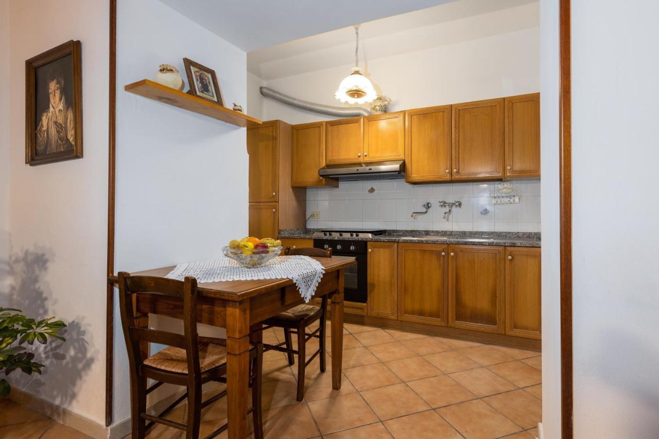 מונטריג'יוני Enchanting Flat With Patio In Abbadia A Isola מראה חיצוני תמונה